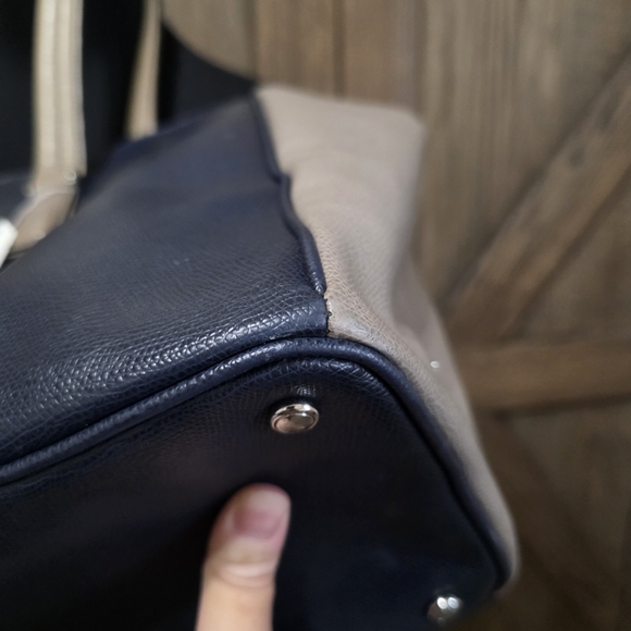 Tumi Pavia Travel Tote - Picture 9 of 12